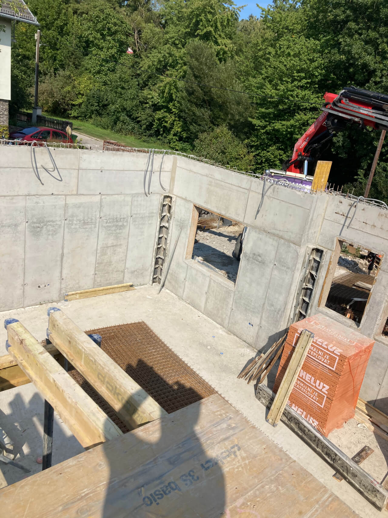 breitenfurt_bei_wien_erdgeschoss_mit betonierten_waenden