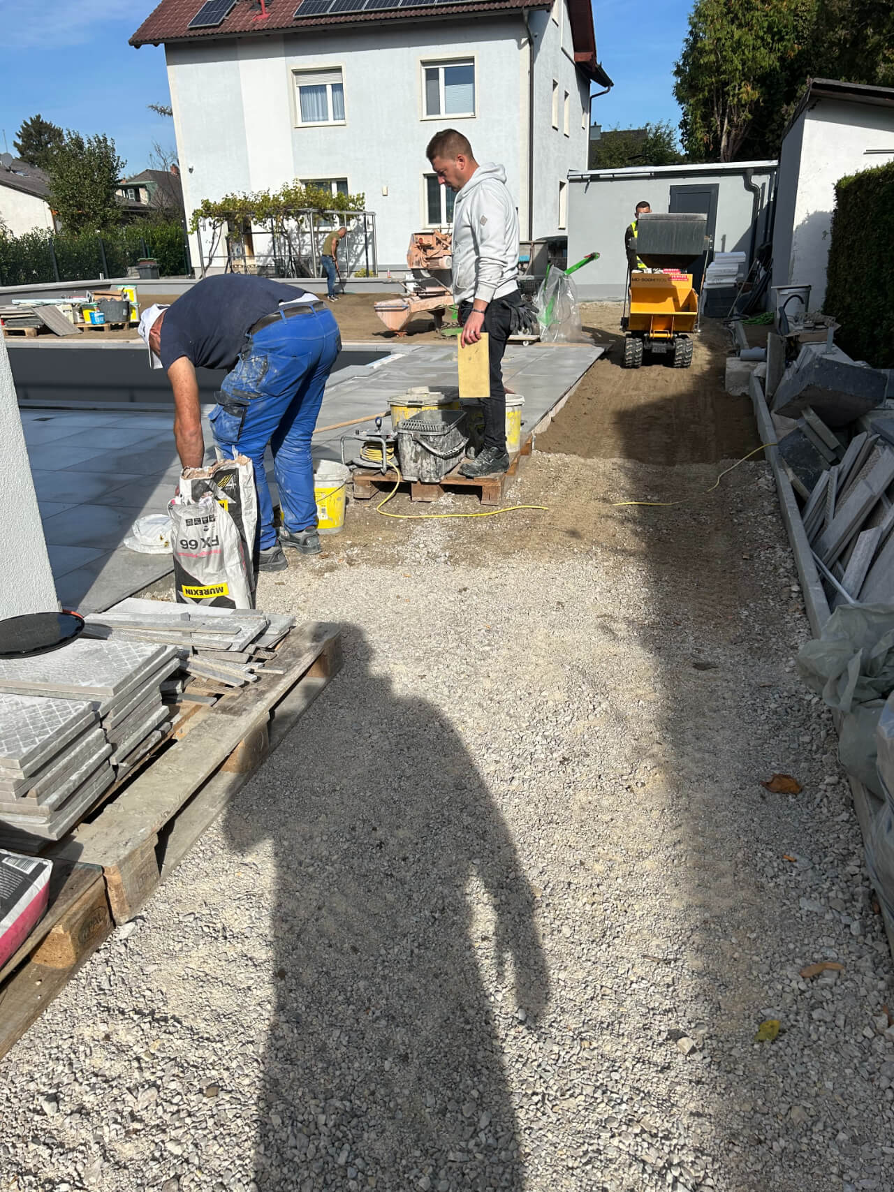 essling_seitliche_aussenansicht_garten