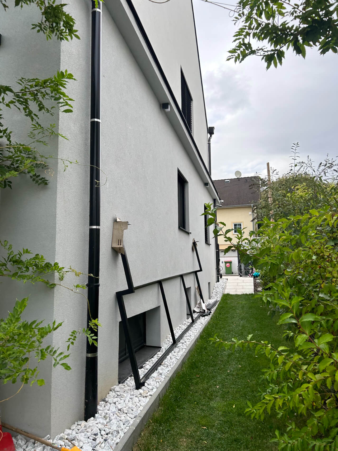 hernals-villa_seitliche_aussenansicht